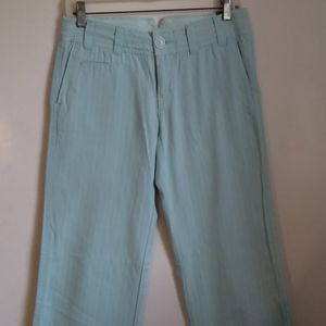 American Eagle Outfitters mint green capris size 0